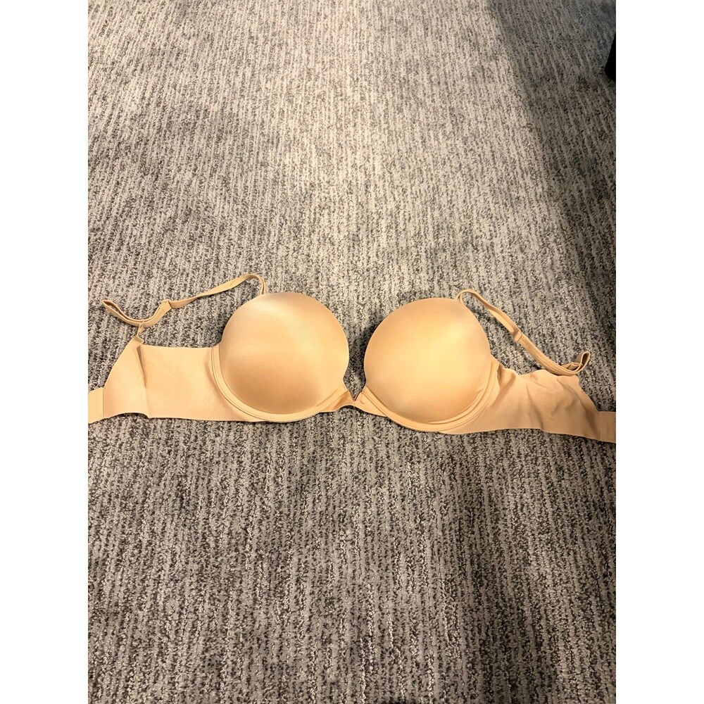 Victoria’s Secret sexy nude push-up 32DD bra